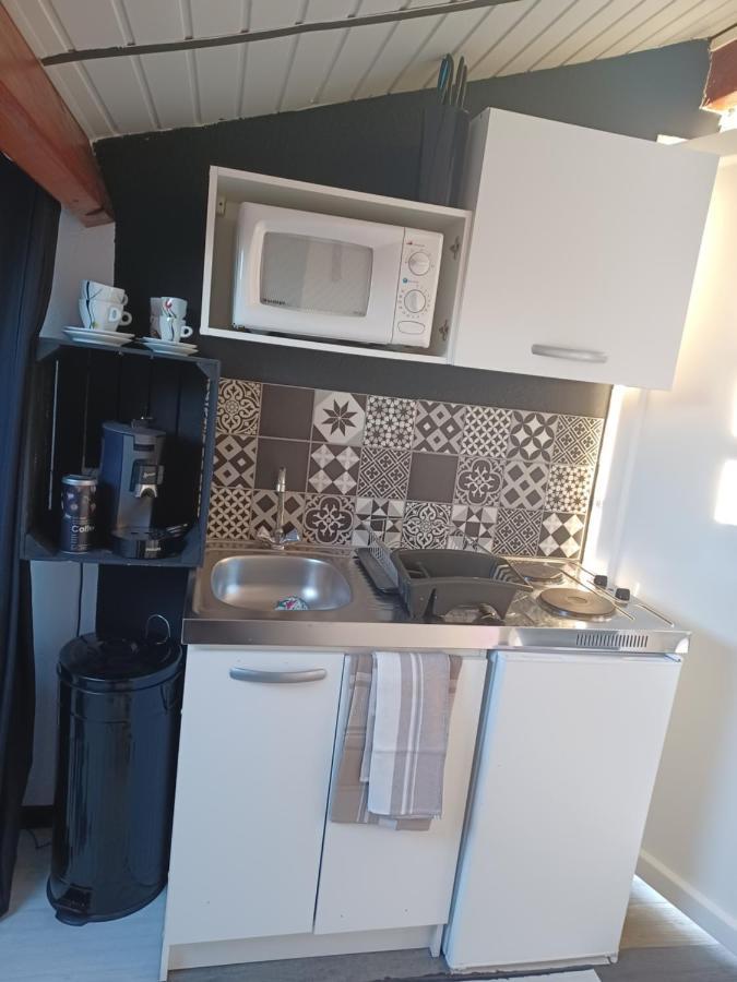 Le Clos D'Amandine Apartment Salleles-d'Aude Luaran gambar